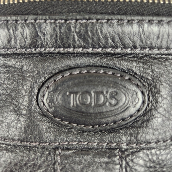 VGUC Tod's Miky Black Leather Medium Nomad Messenger Bag